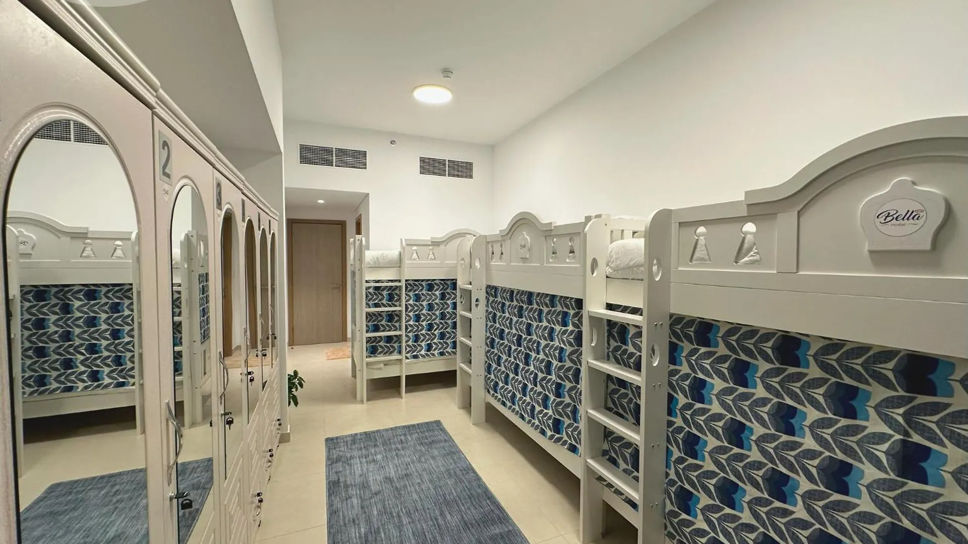 Bella Hostel - Luxury Mixed Dormitory Near Dubai Airport Homestay